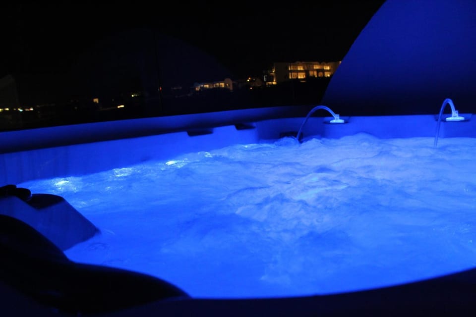 Night, Natural landscape, Hot Tub, Mountain view