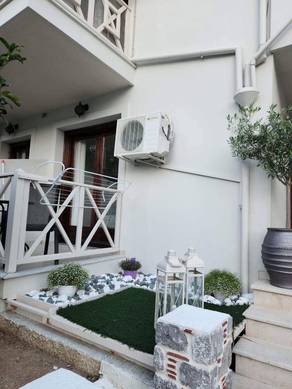Property building, Balcony/Terrace