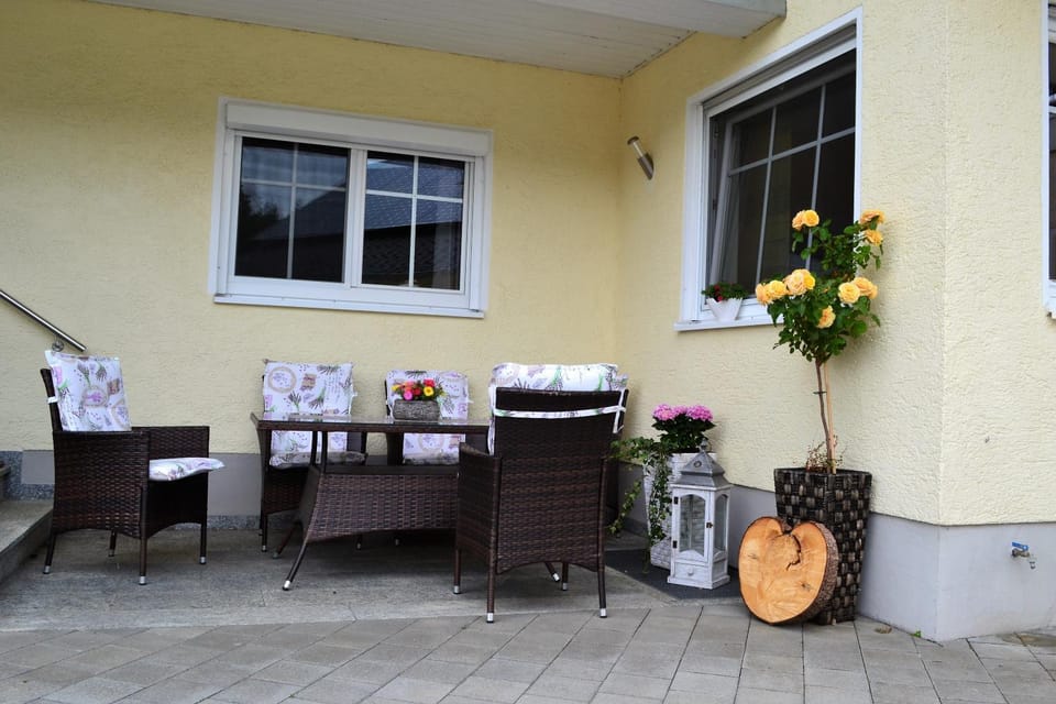 Patio, Facade/entrance, Balcony/Terrace