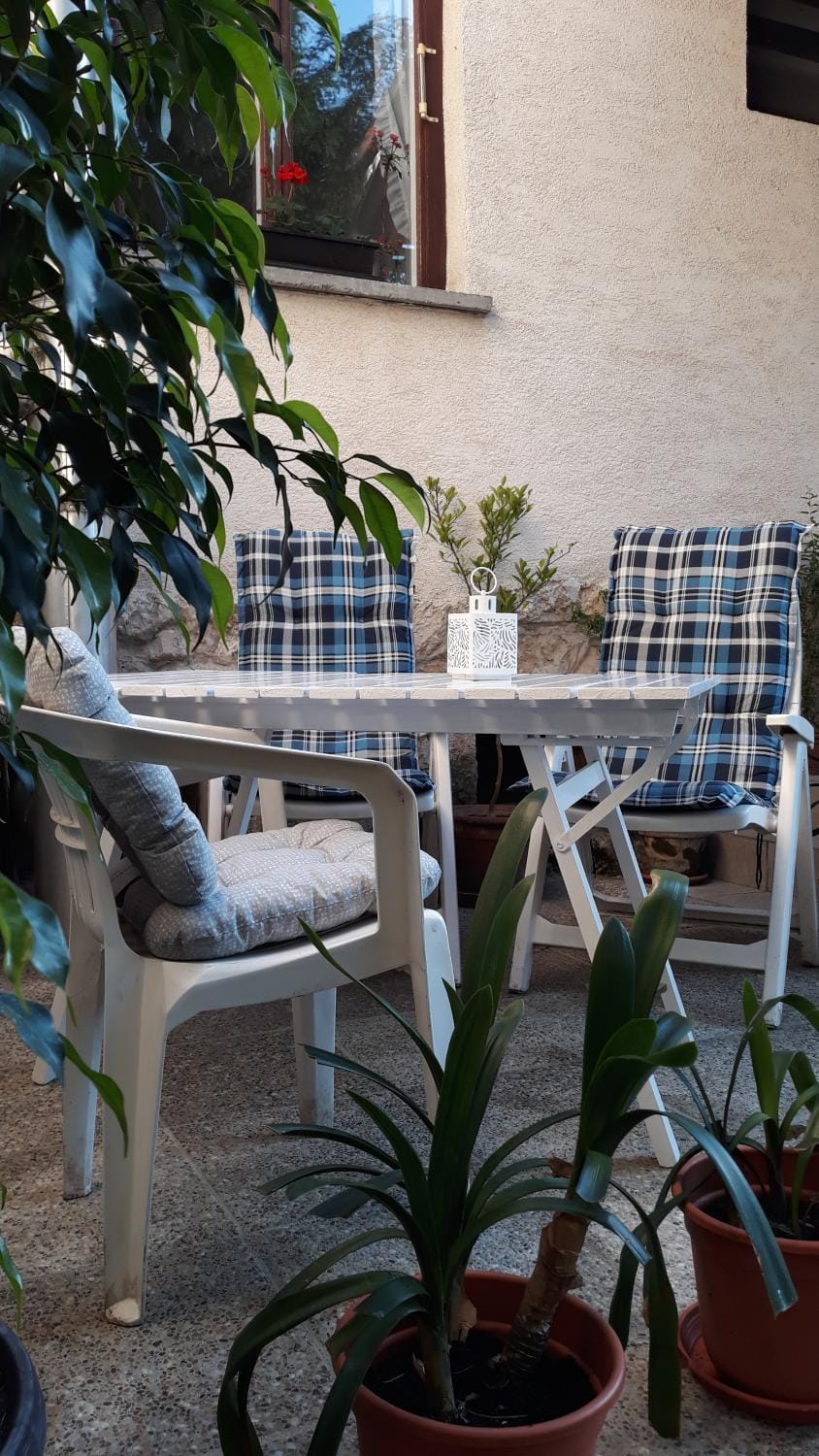 Patio, Garden