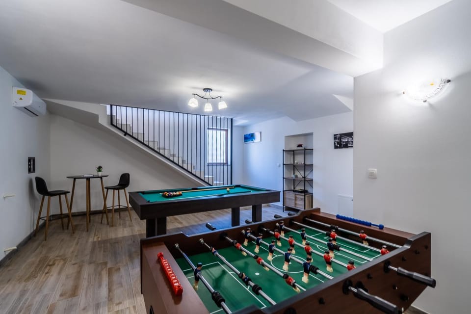 Billiard