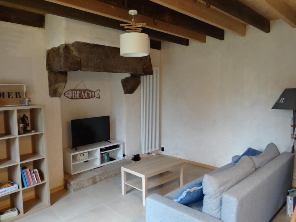 Charmante longère rénovée, bord de mer, classée 3 étoiles House in Trégastel