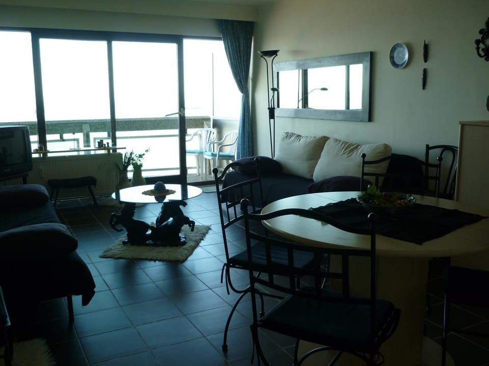 Residentie Aldis met zeezicht Apartment in Ostend