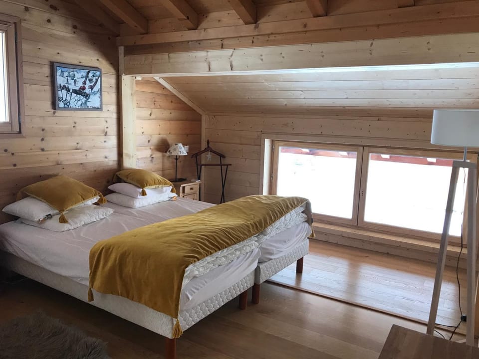 Bed, Photo of the whole room