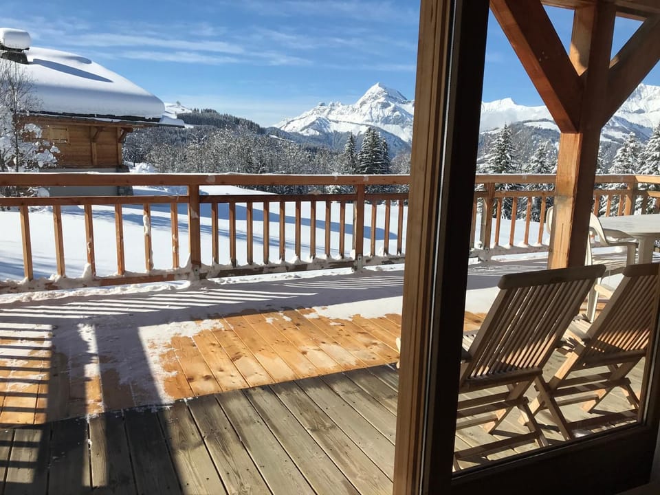 Balcony/Terrace, Mountain view