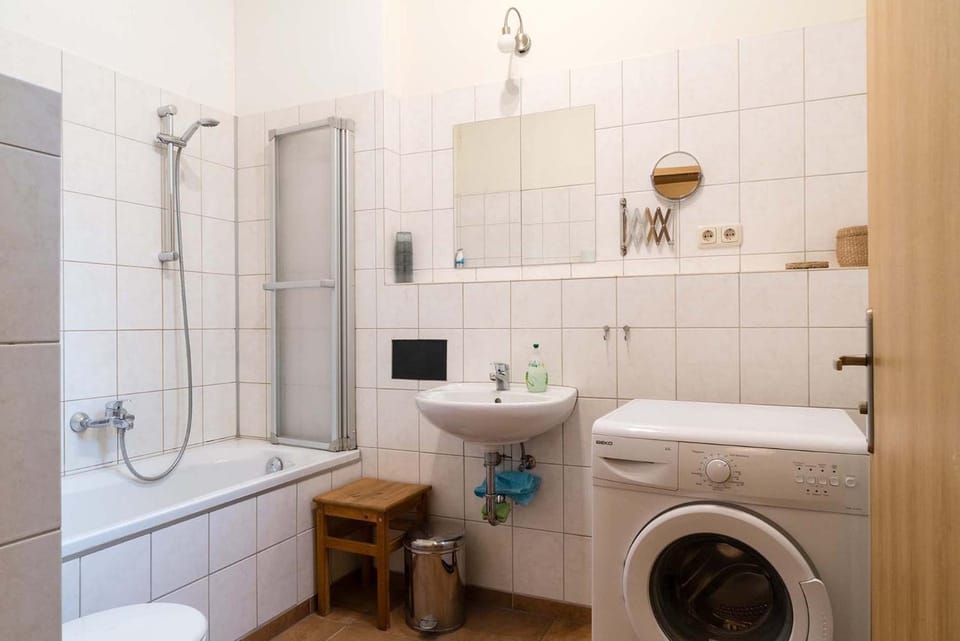 Bathroom, Bath, washing machine