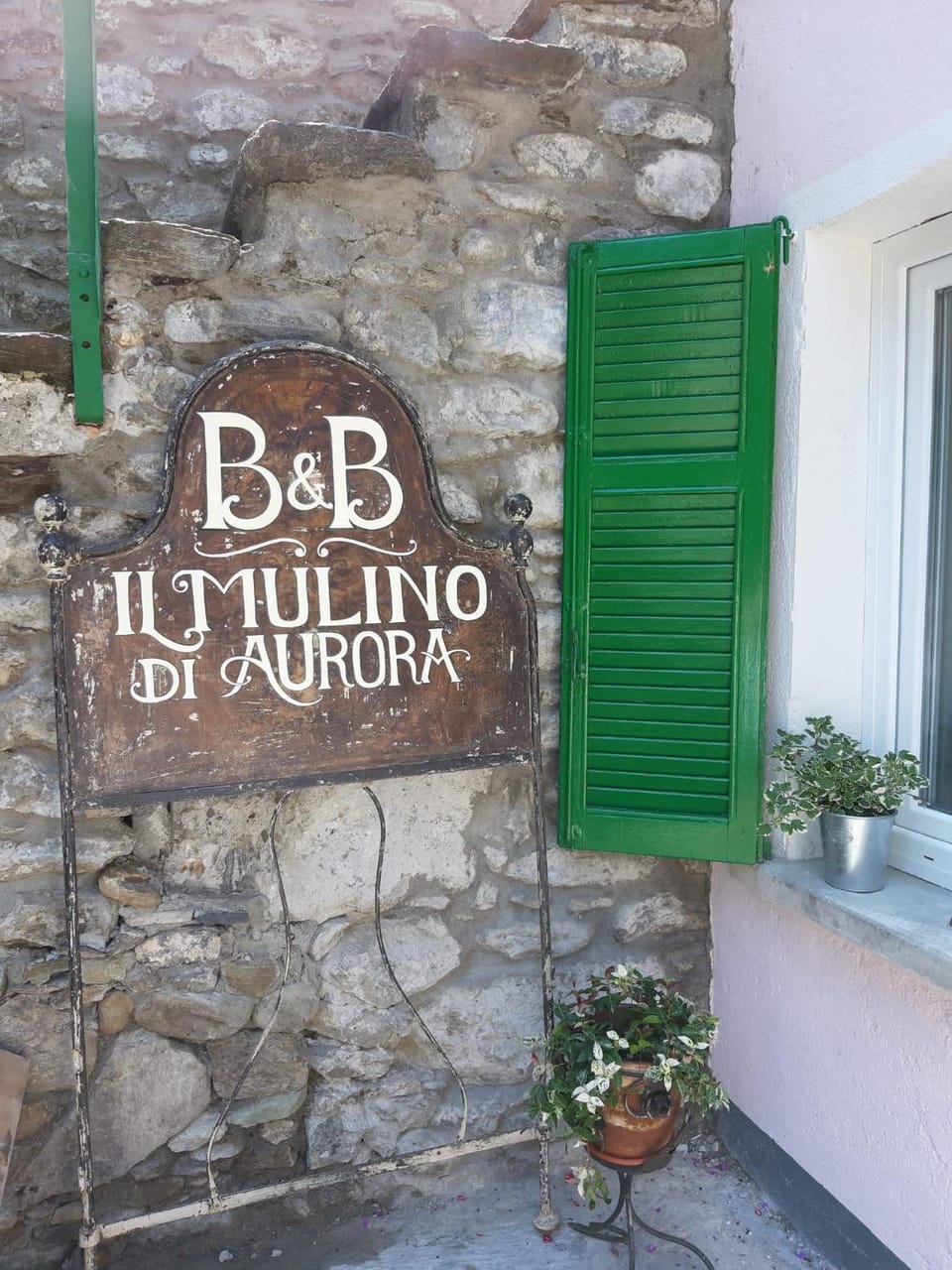 Property logo or sign