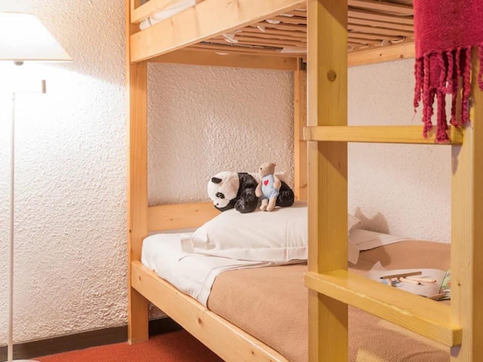 bunk bed