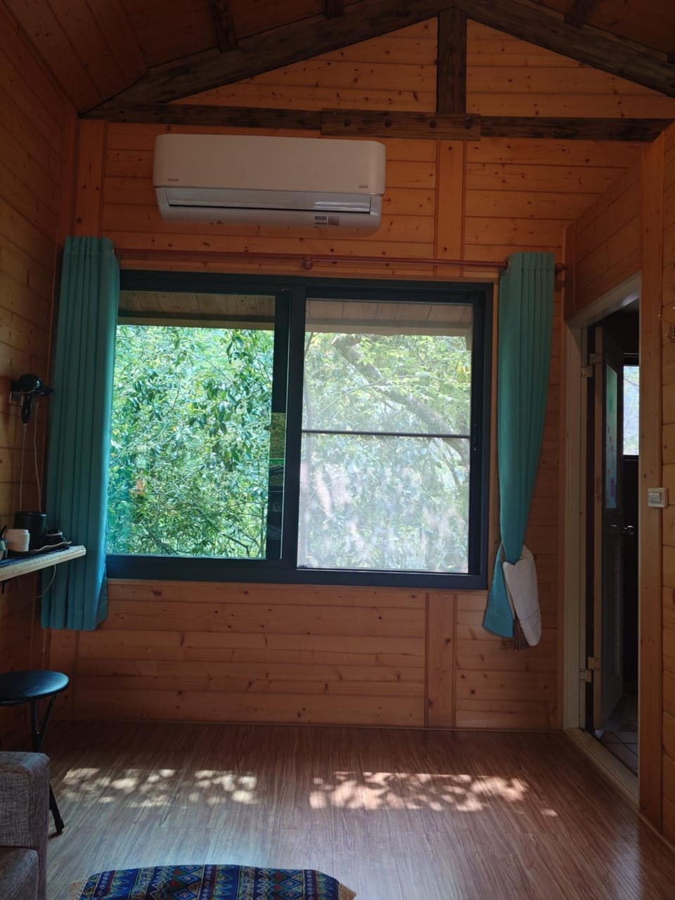 Golden Leather Carving Studio Bed and Breakfast in Kaohsiung