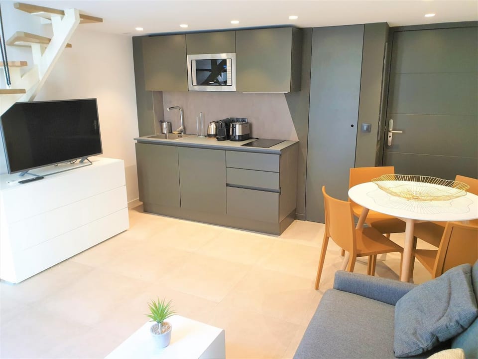 Communal lounge/ TV room, Living room