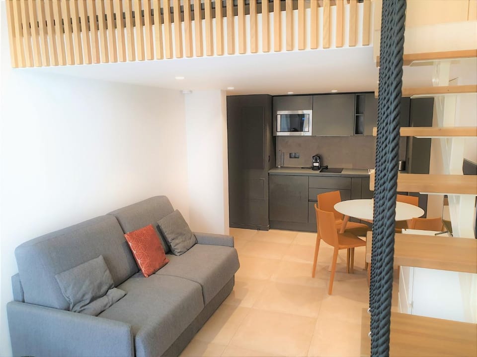 Communal lounge/ TV room, Living room