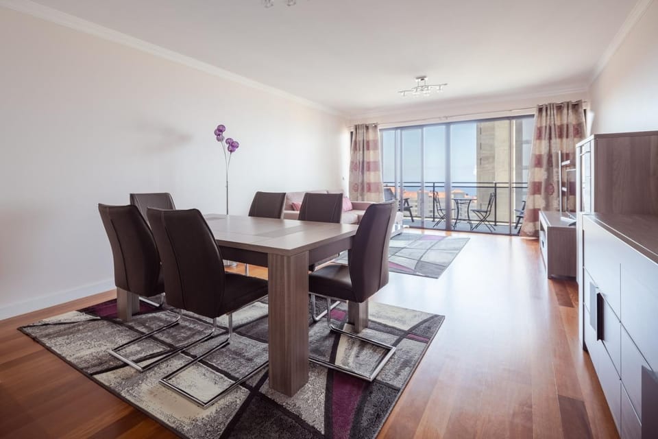 Elegant Apartment with Sea Views by Trip2Portugal Apartment in Funchal