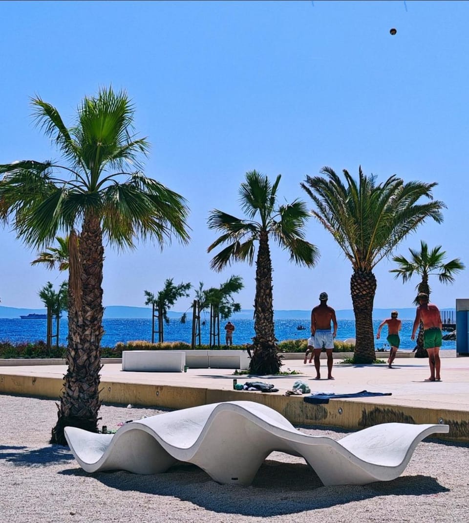 The Pleasurist- with PRIVATE heated POOL and TERRACE Apartment in Split