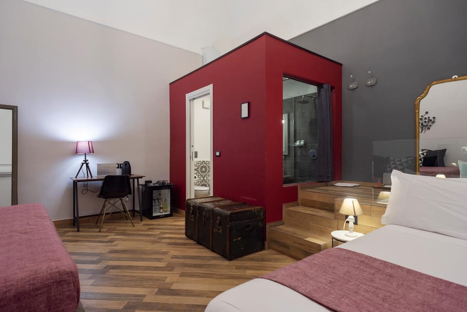 Bed, Bathroom, Bedroom, oven