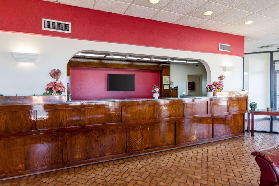 Lobby or reception, On site