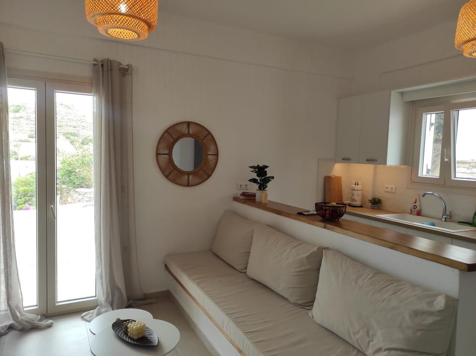 Loukoum House Apartment in Milos