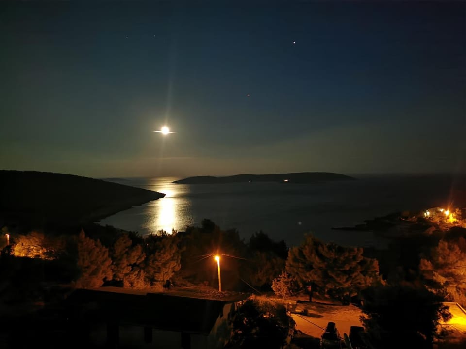 Night, Sea view