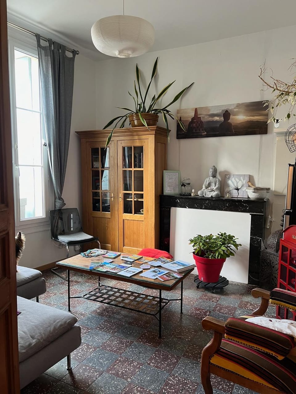Living room, Seating area