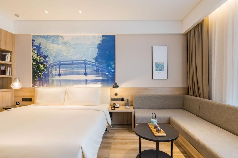 Atour Hotel (Tongxiang Zhenxing Road) Hotel in Zhejiang
