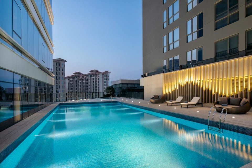 Swimming pool