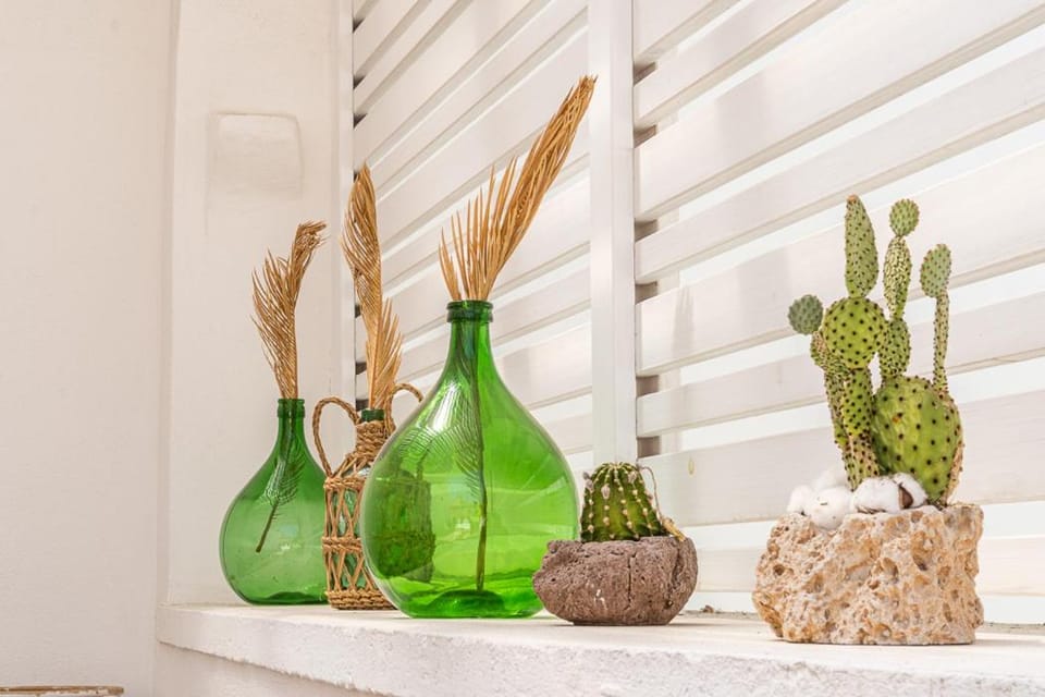 Balcony/Terrace, Decorative detail