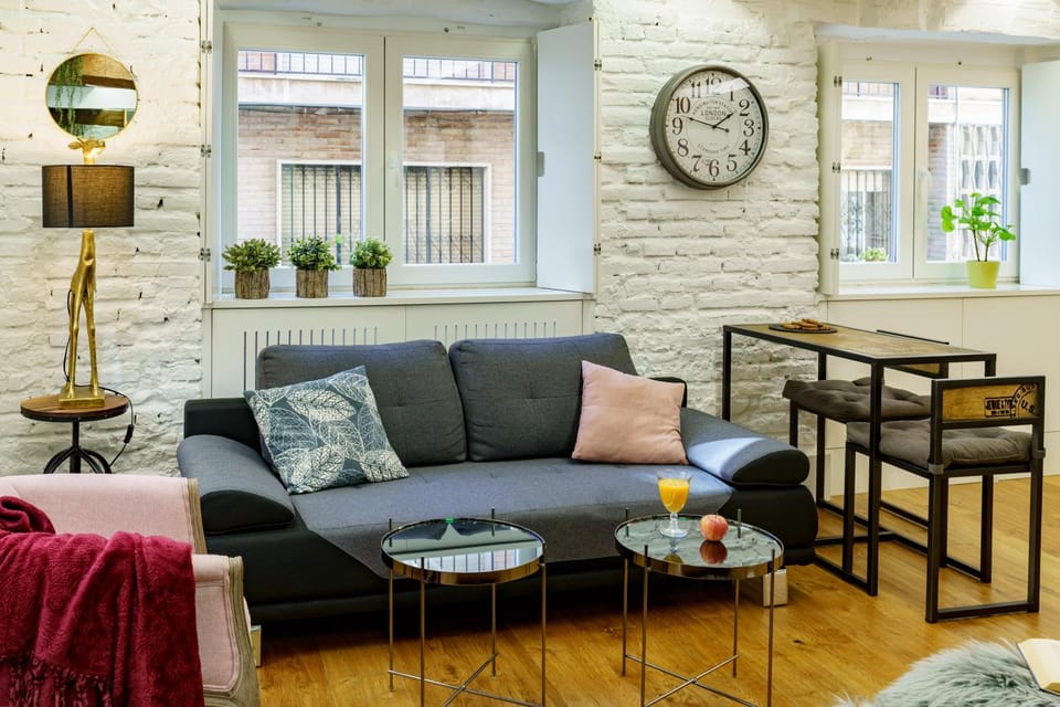 Photo of the whole room, Seating area, Dining area