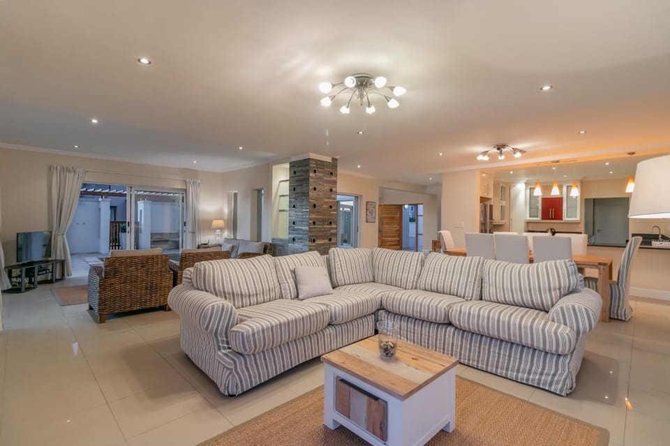 Living room, Lobby or reception, Seating area