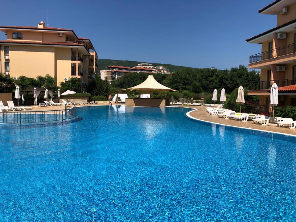 Swimming pool, Swimming pool