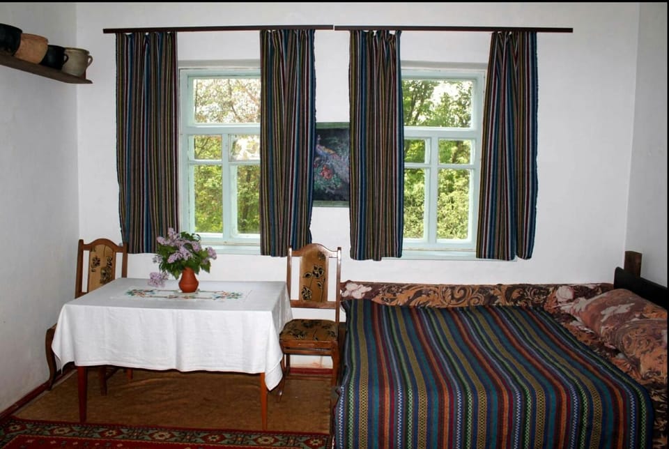 Садиба "БІля Виру" Apartment in Ukraine