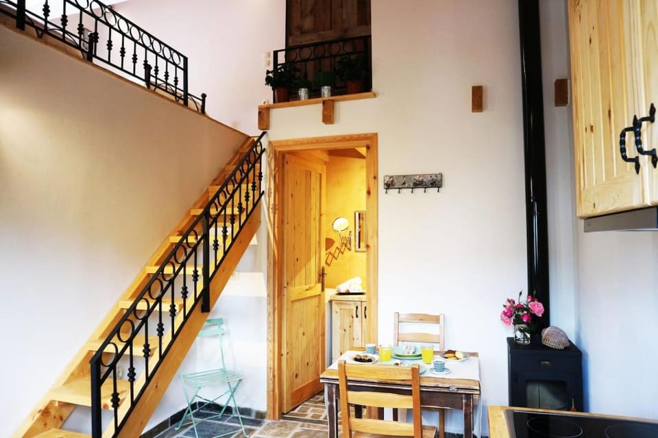 LUXURIOUS APARTMENTS ANGELINA 2 Apartment in Karavomylos