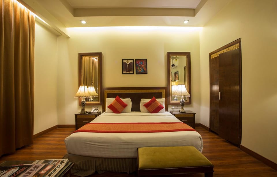 Bed, Photo of the whole room, Bedroom