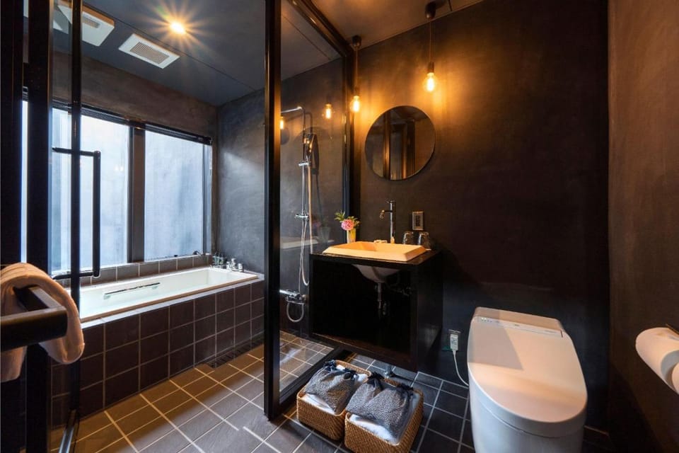 Seating area, Bedroom