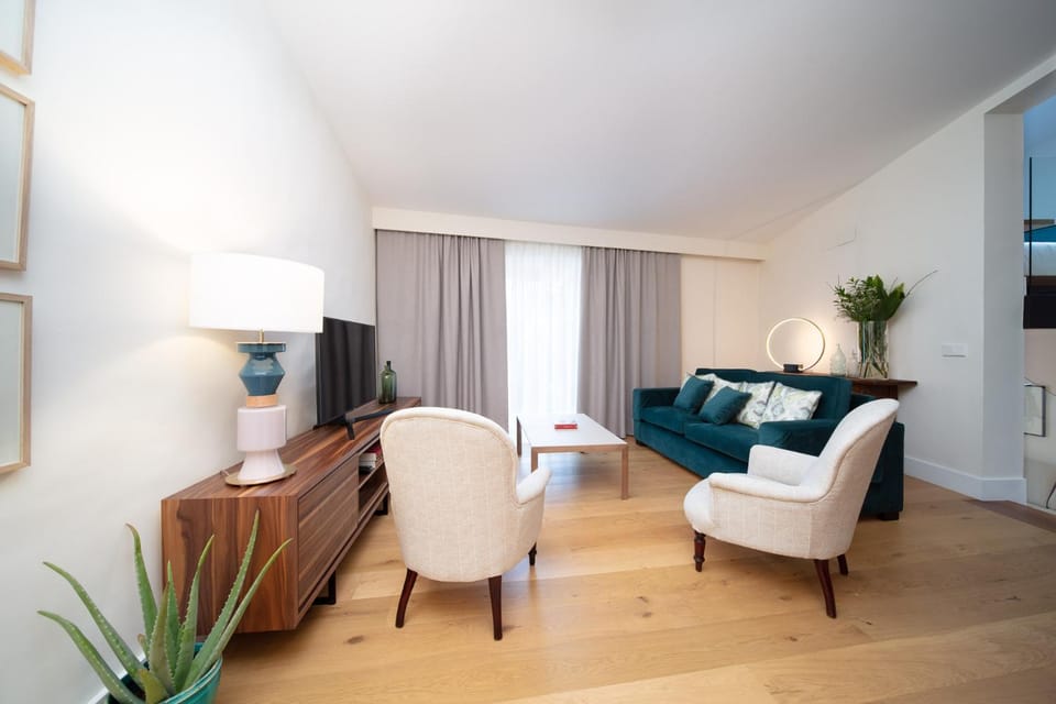 Apartamentos Habitavit en Cáceres Apartment in Cáceres‎