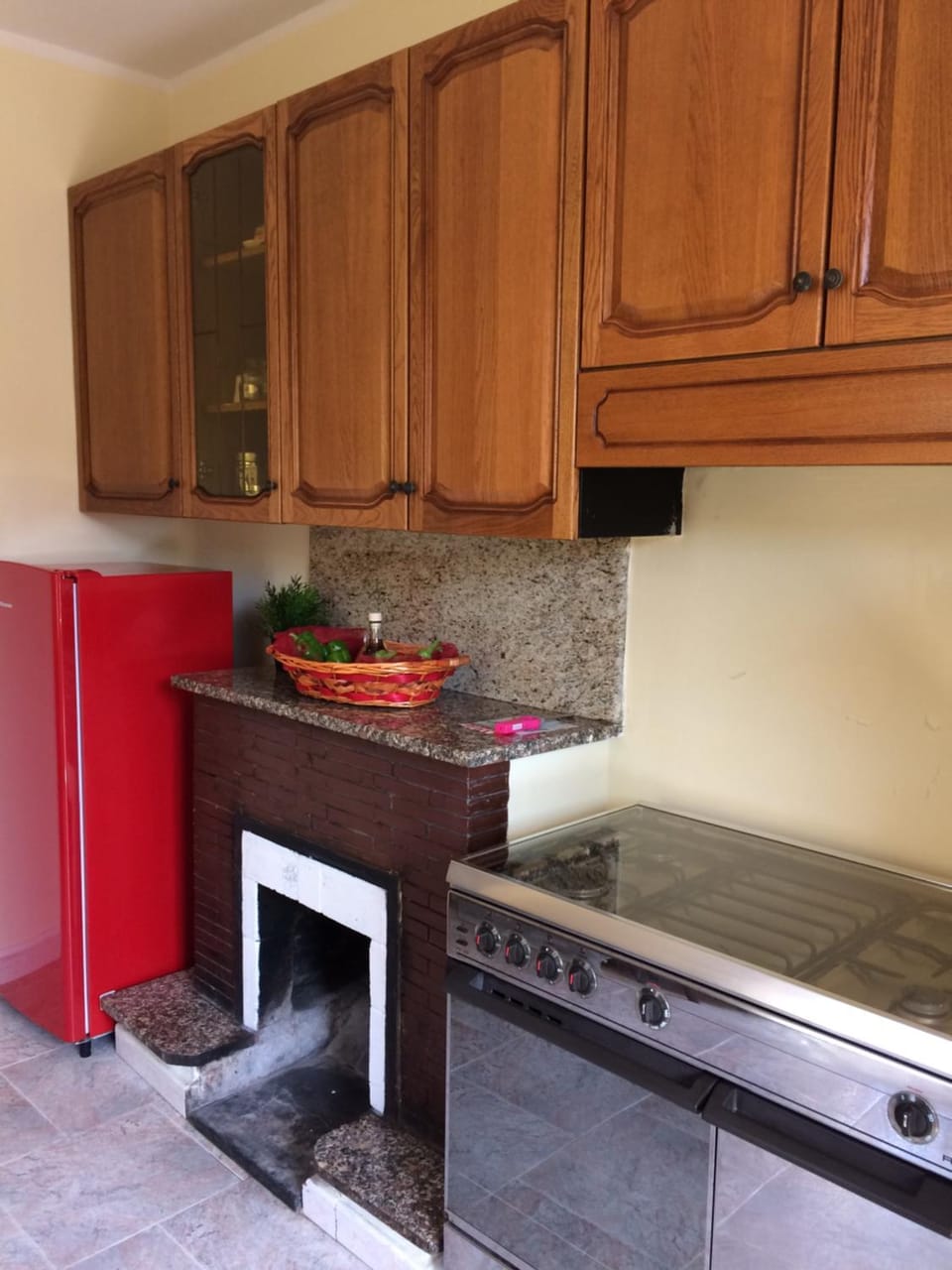 Kitchen or kitchenette, pet friendly, stove
