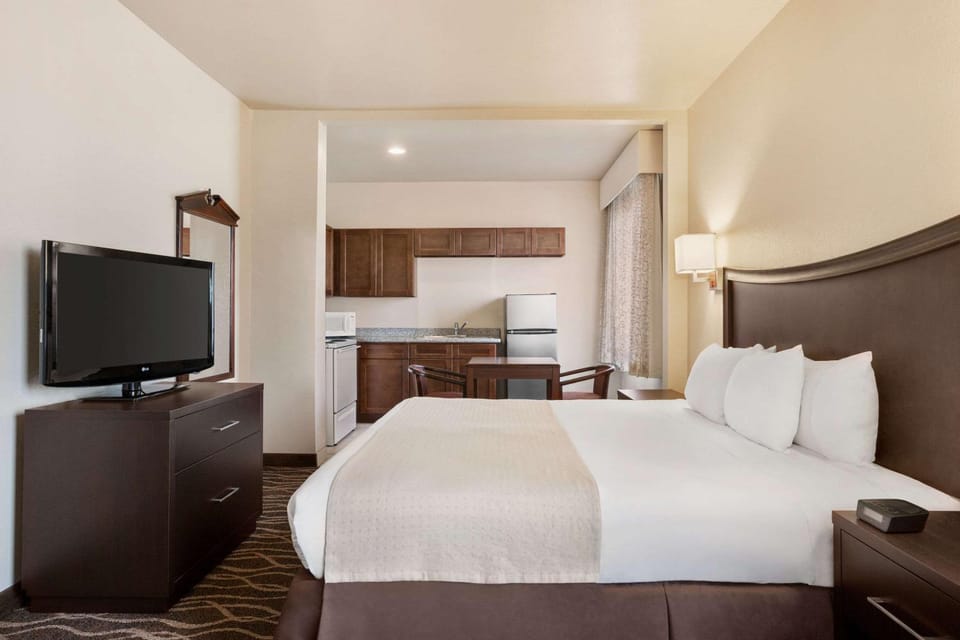 Photo of the whole room, On site