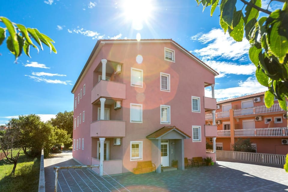 Property building, Garden