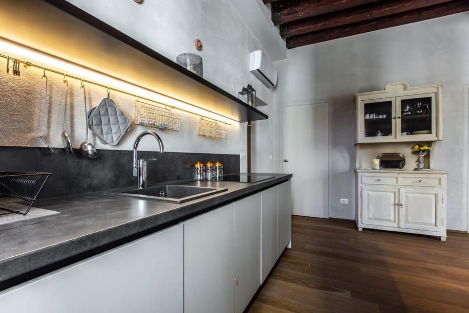 Kitchen or kitchenette