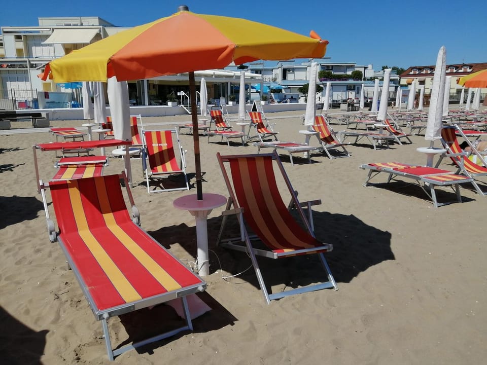 sunbed