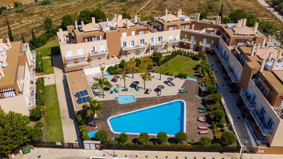 Off site, Bird's eye view