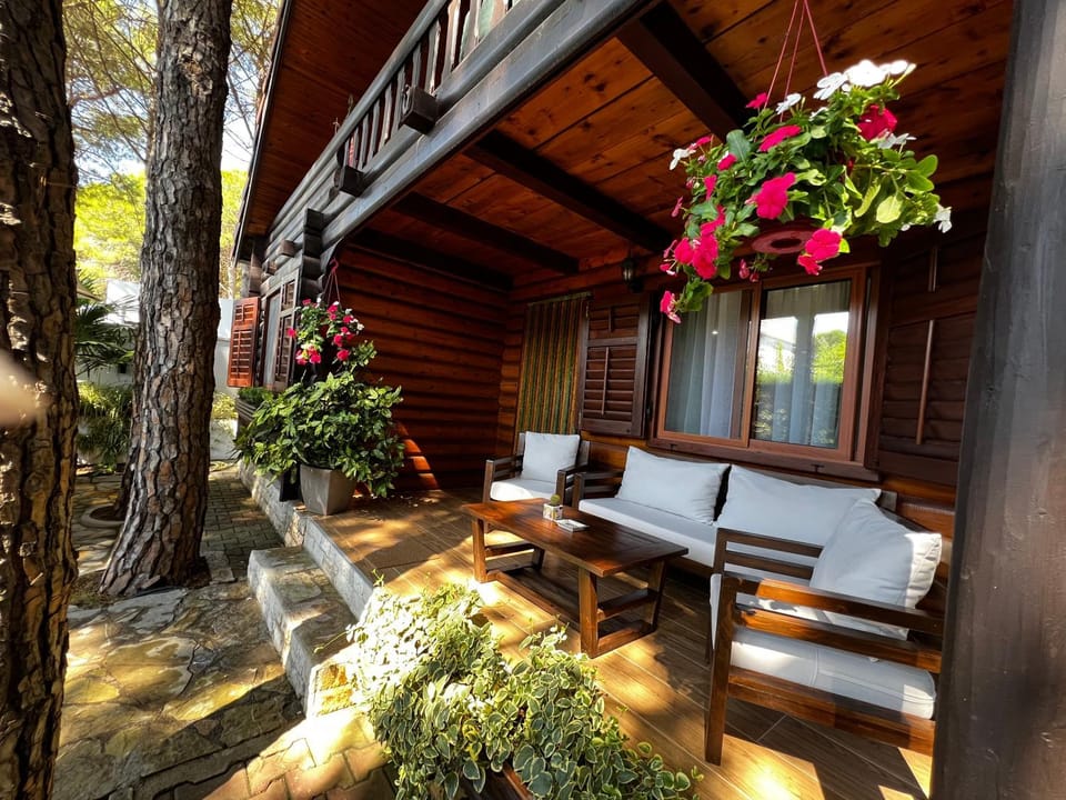 Vila Lulebore House in Montenegro