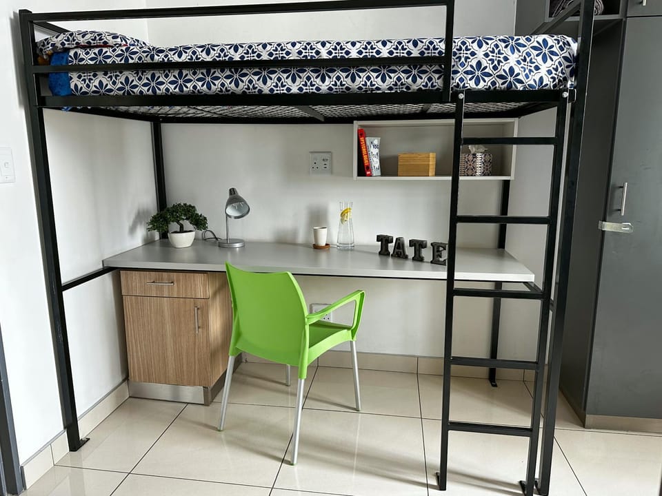 bunk bed