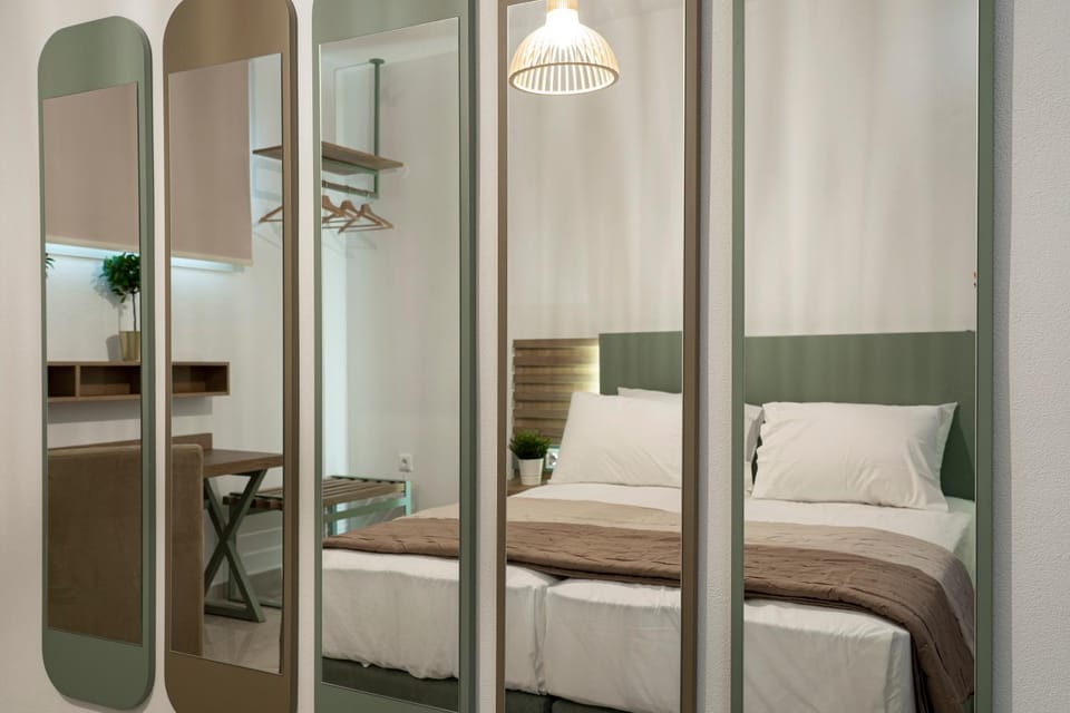 Bed, Photo of the whole room, Bedroom, towels, wardrobe, air conditioner