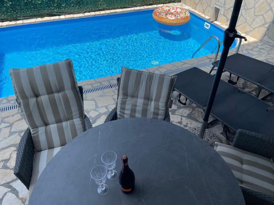 Garden, Balcony/Terrace, Swimming pool