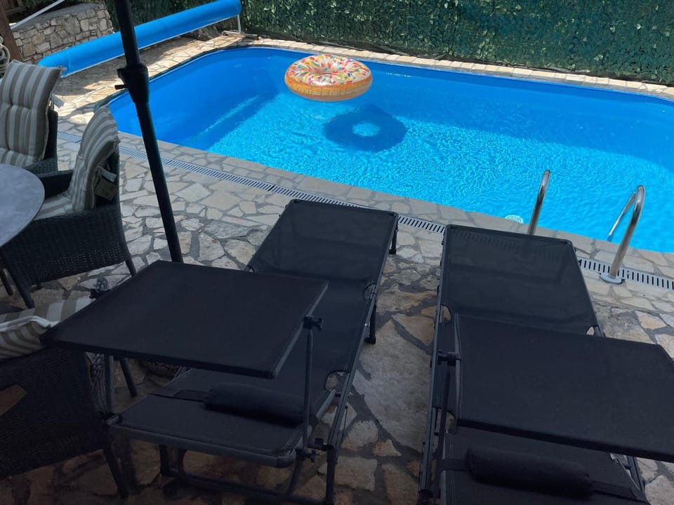 Garden, Balcony/Terrace, Swimming pool