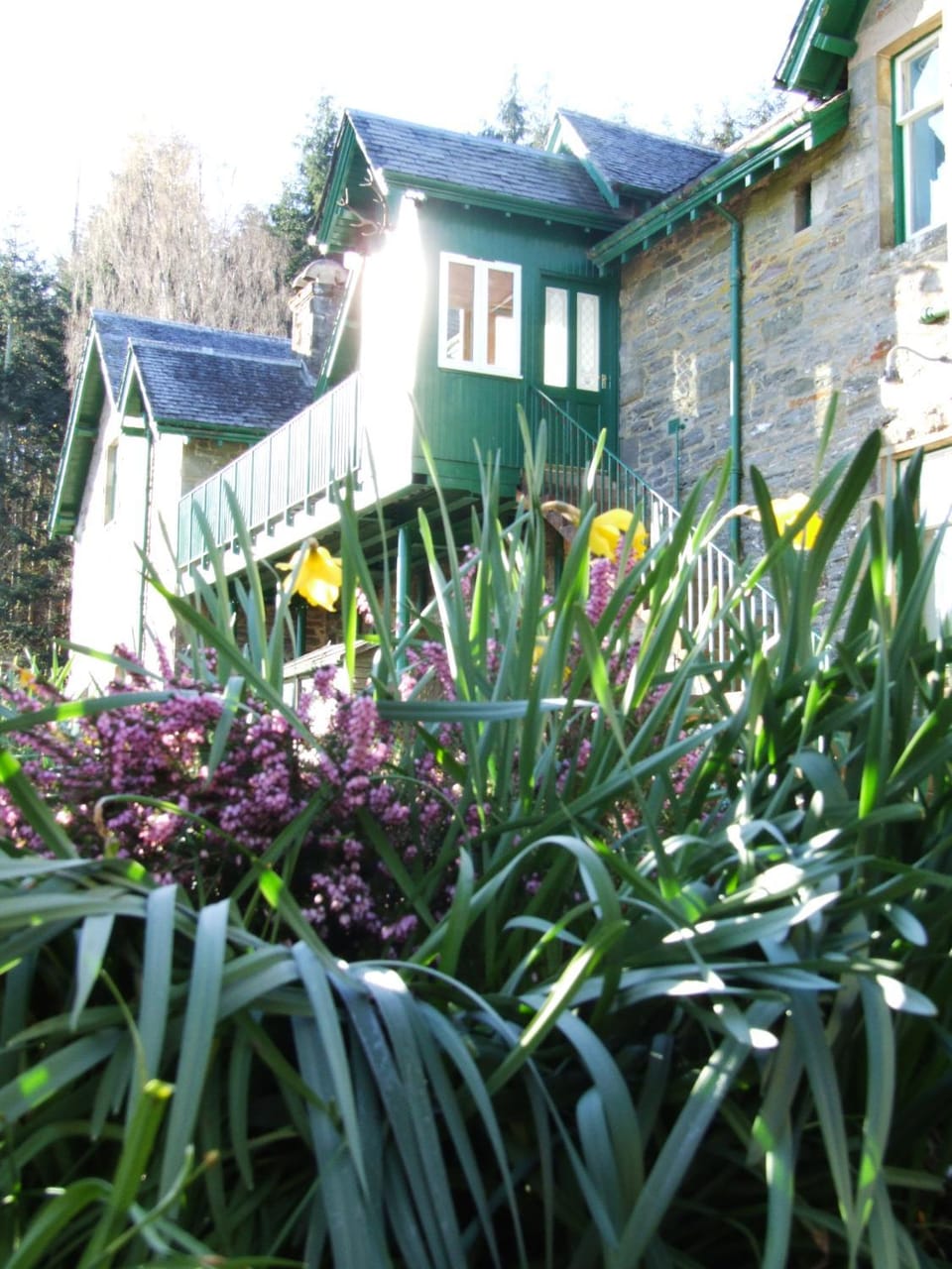 Property building, Facade/entrance, Balcony/Terrace