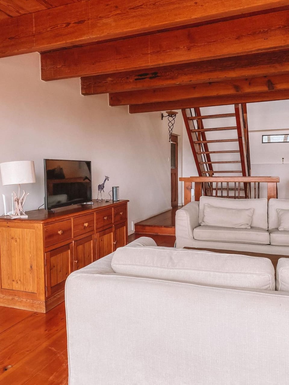 Lounge or bar, Seating area