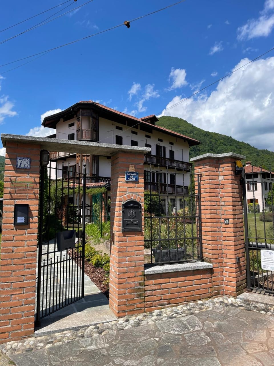 Property building, Day