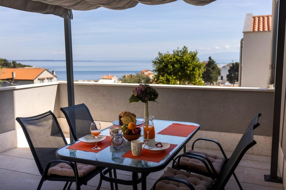 Patio, View (from property/room), Balcony/Terrace, Balcony/Terrace, Seating area, Sea view
