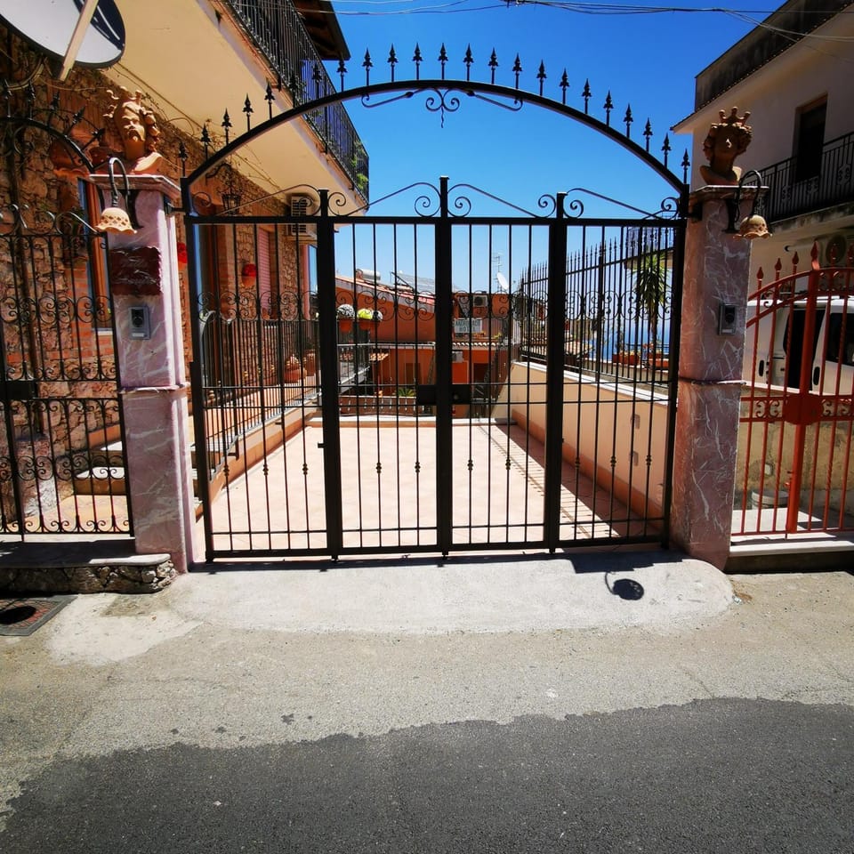 Facade/entrance, Parking