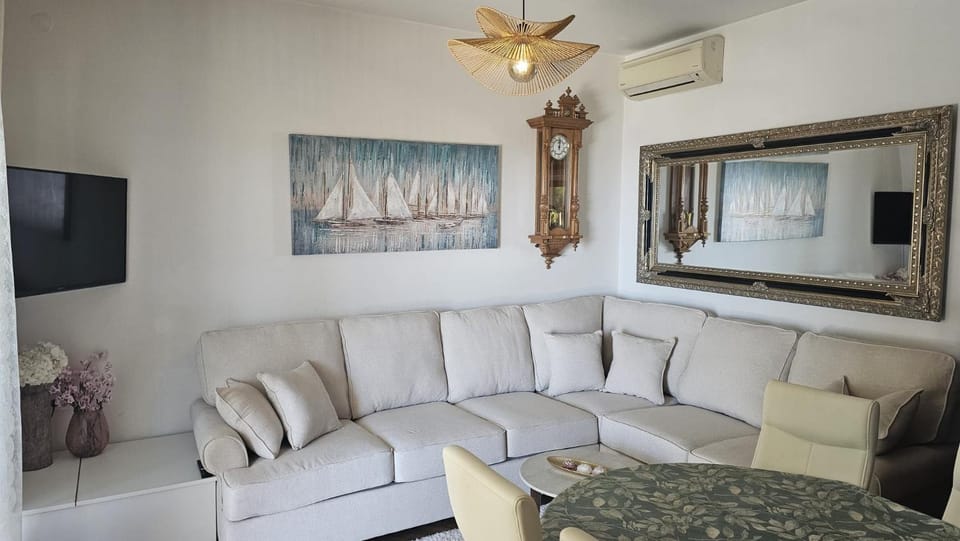 Apartments Cavar Apartment in Lika-Senj County